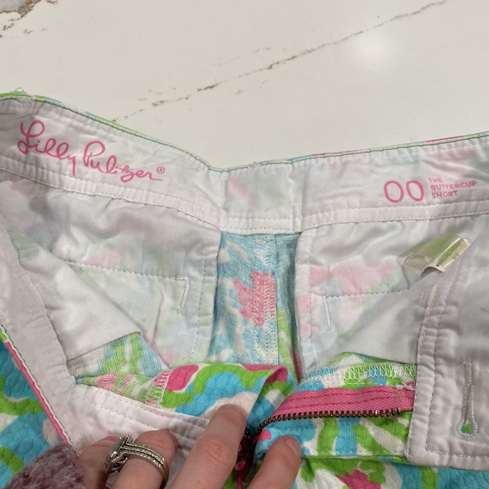 Lilly Pulitzer Buttercup shorts - Picture 3 of 3